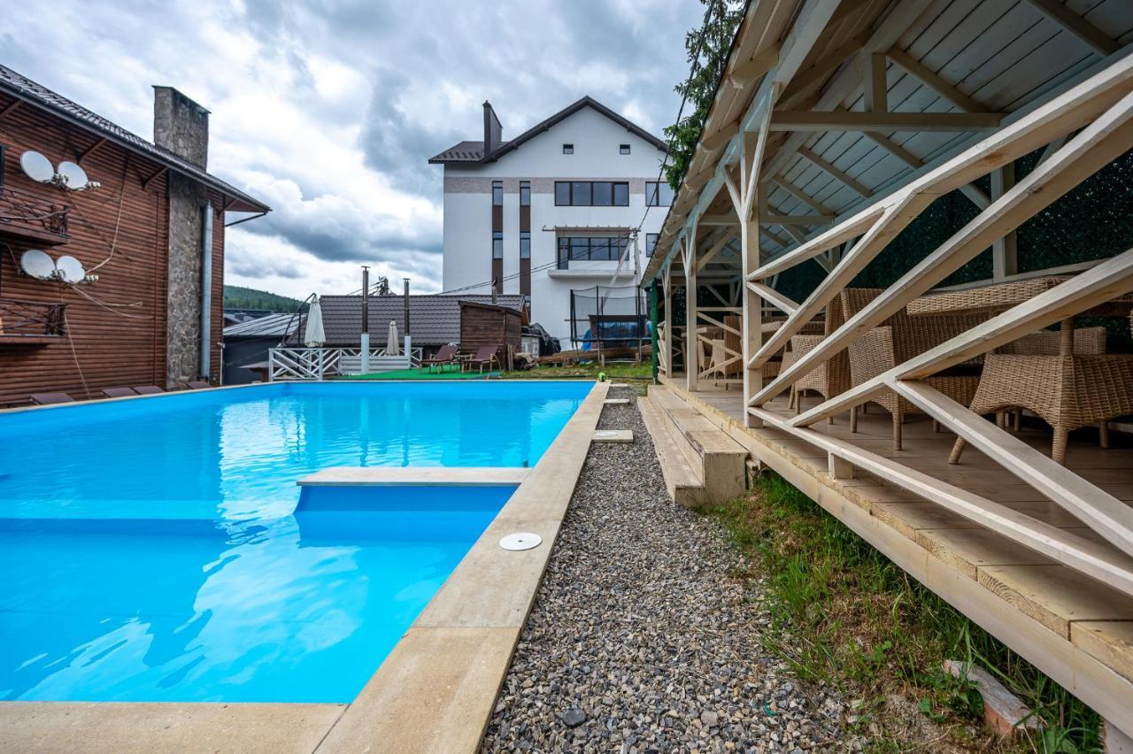 Hotel Марина Bukovel Exterior foto